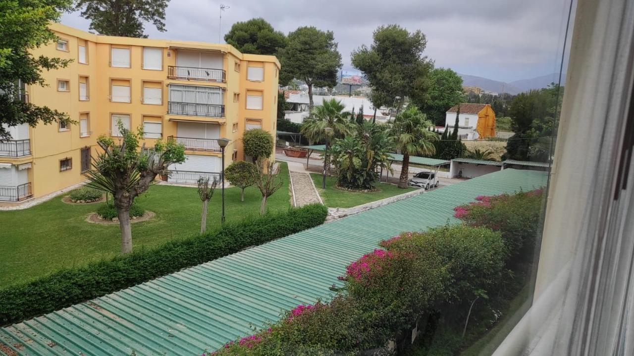 Casa Cachita 2-Confortable Estudio A Pie De Playa Estepona Buitenkant foto