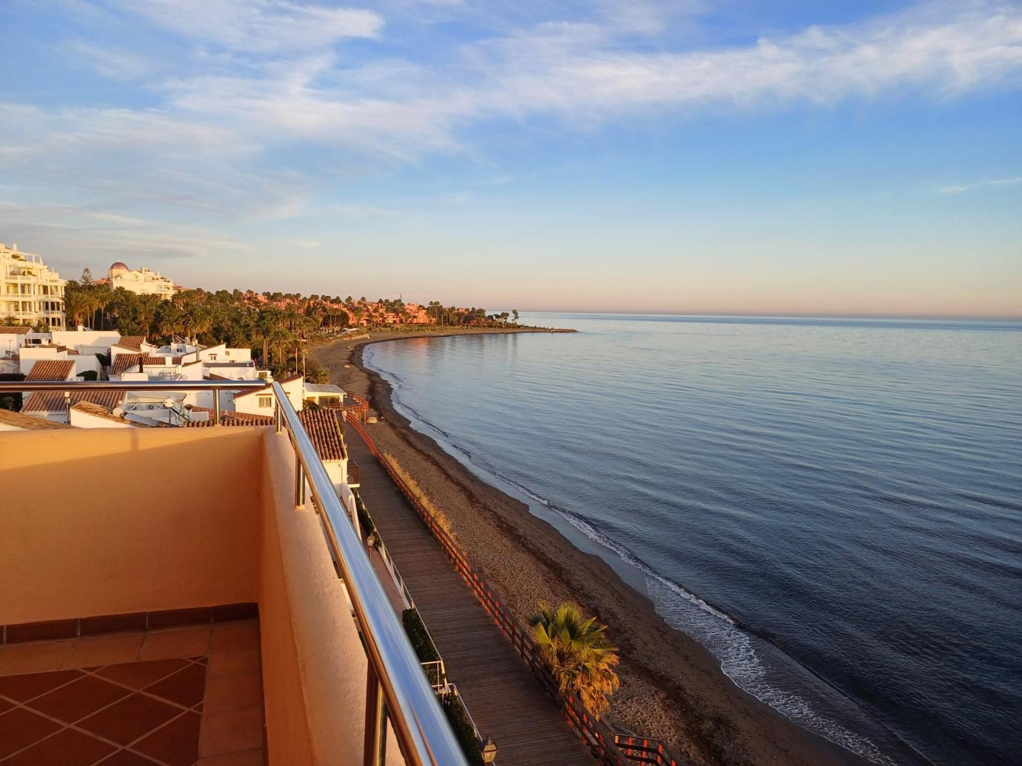 Casa Cachita 2-Confortable Estudio A Pie De Playa Estepona Buitenkant foto