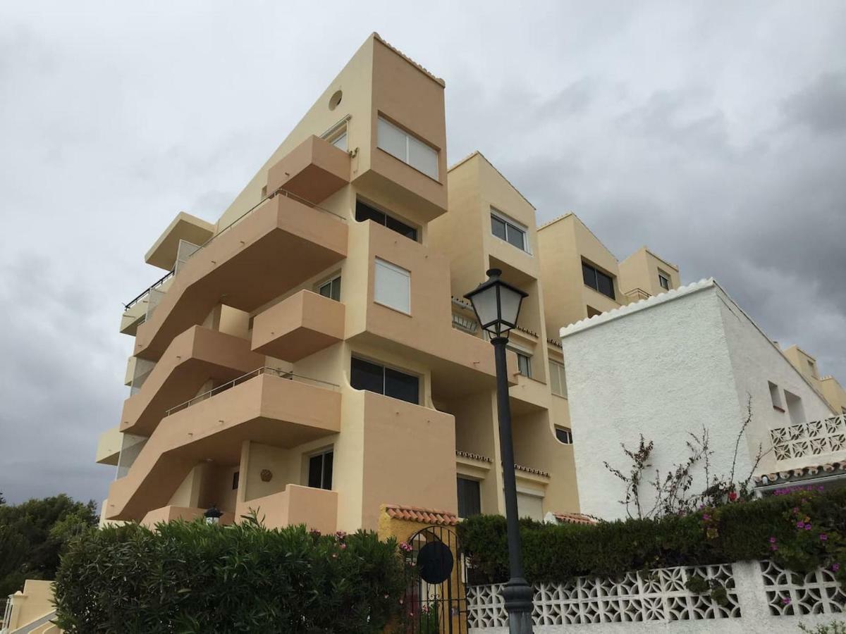 Casa Cachita 2-Confortable Estudio A Pie De Playa Estepona Buitenkant foto